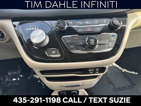 Used 2019 Chrysler Pacifica Touring Plus w/ Advanced Safetytec Group image 12