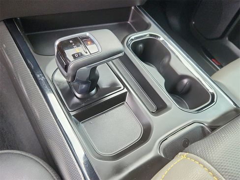 Used 2025 Chevrolet Silverado 1500 ZR2 image 24