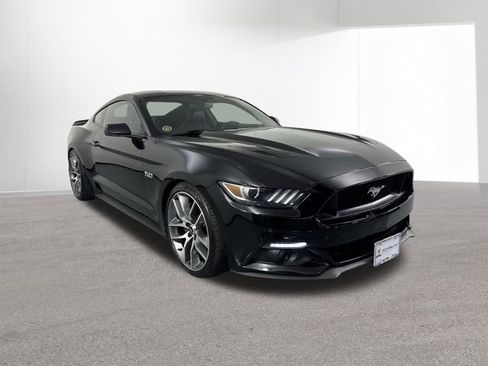 Used 2017 Ford Mustang GT Premium w/ Equipment Group 401A RWD image 3