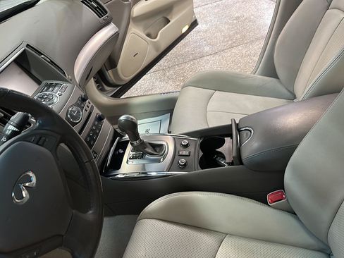 Used 2013 INFINITI G37 x Sedan w/ Premium Pkg AWD/4WD image 25