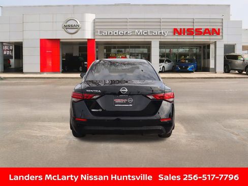 Used 2025 Nissan Sentra S image 5