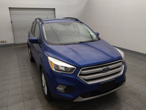 Used 2018 Ford Escape SE FWD image 14