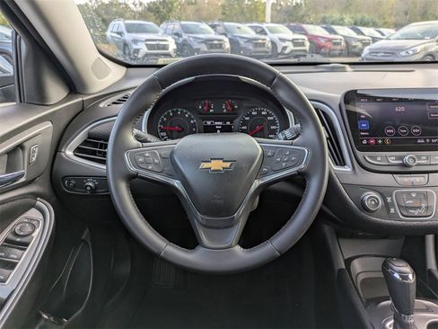 Used 2020 Chevrolet Malibu RS image 15
