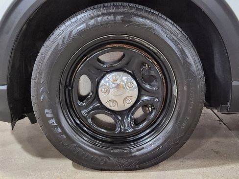 Used 2021 Ford Explorer 4WD Police Interceptor w/ Interior Upgrade Package image 26