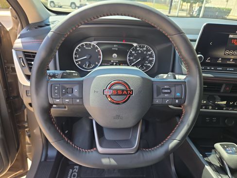 Certified 2025 Nissan Rogue SV AWD/4WD image 20