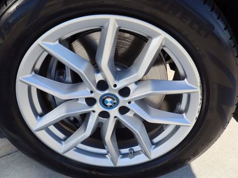 Used 2023 BMW X5 xDrive45e w/ Executive Package AWD/4WD image 55
