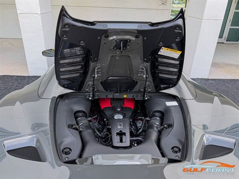 Used 2022 Ferrari F8 Tributo RWD image 36