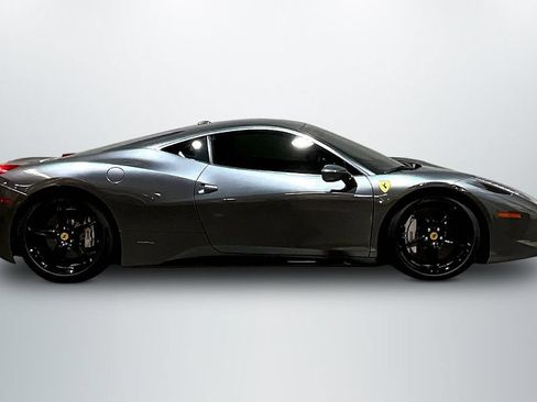 Used 2015 Ferrari 458 Italia Coupe RWD image 4
