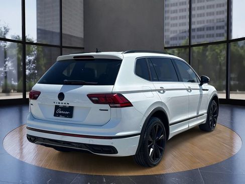 Used 2022 Volkswagen Tiguan SEL R-Line AWD/4WD image 3