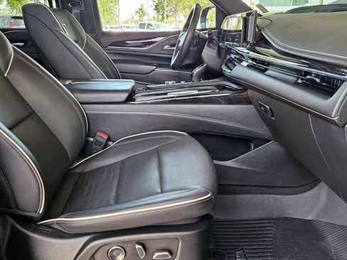 Used 2024 Cadillac Escalade Sport w/ LPO, ONYX Package AWD/4WD image 30