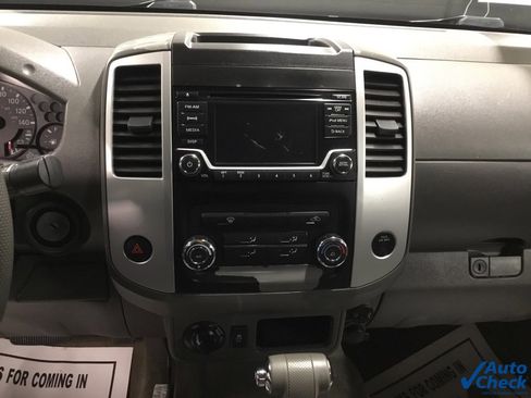 Used 2017 Nissan Frontier SV image 50