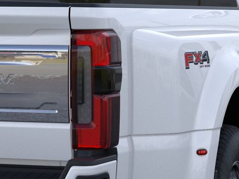 New 2026 Ford F350 Platinum w/ Platinum Plus Package AWD/4WD image 21