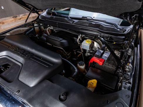 Used 2022 RAM 3500 Limited image 39