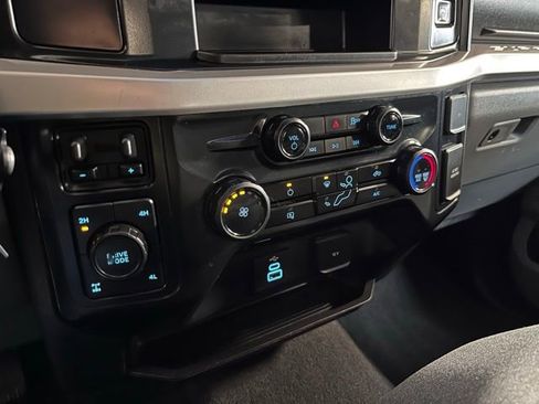 Used 2025 Ford F250 XLT w/ FX4 Off-Road Package image 24