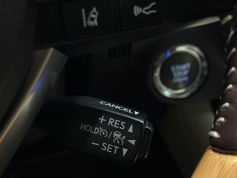 Used 2018 Lexus RX 350L AWD image 28