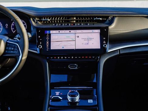 New 2026 Jeep Grand Cherokee Limited image 16