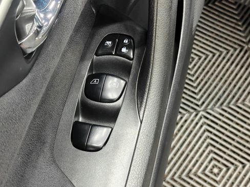 Used 2015 Nissan Altima 2.5 SV w/ Convenience Package image 31