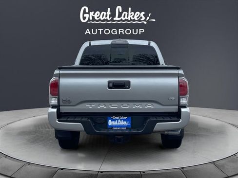Used 2023 Toyota Tacoma TRD Sport AWD/4WD image 4