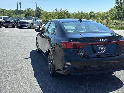 Used 2023 Kia Forte LXS w/ LXS Technology Package FWD image 7