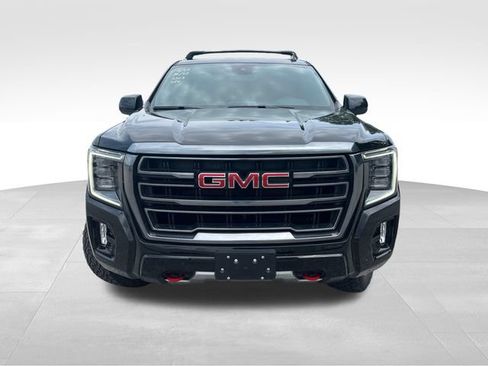 Used 2023 GMC Yukon XL AT4 AWD/4WD image 9