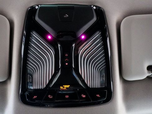 Used 2025 BMW X7 xDrive40i image 34