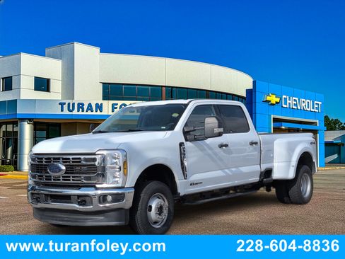 Used 2025 Ford F350 XLT AWD/4WD image 1