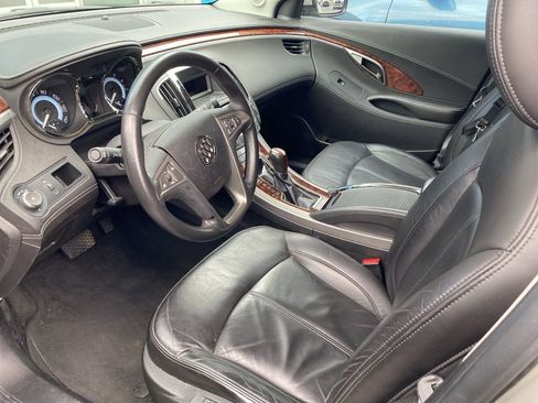 Used 2010 Buick LaCrosse CXL FWD image 3