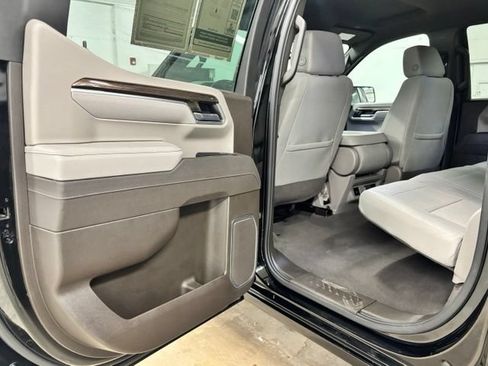 Used 2026 Chevrolet Silverado 1500 RST AWD/4WD image 18
