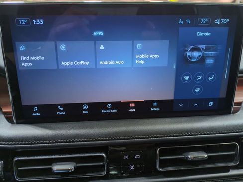Used 2022 Lincoln Nautilus Reserve w/ Luxury Package AWD/4WD image 24