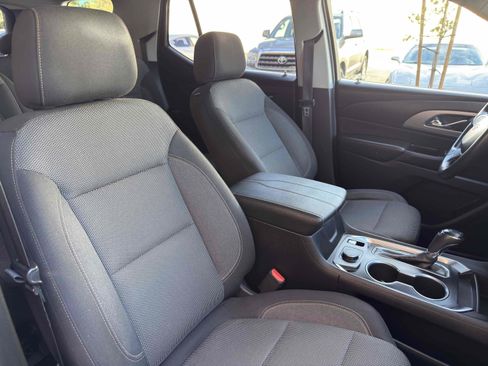 Used 2019 Chevrolet Traverse LT image 54