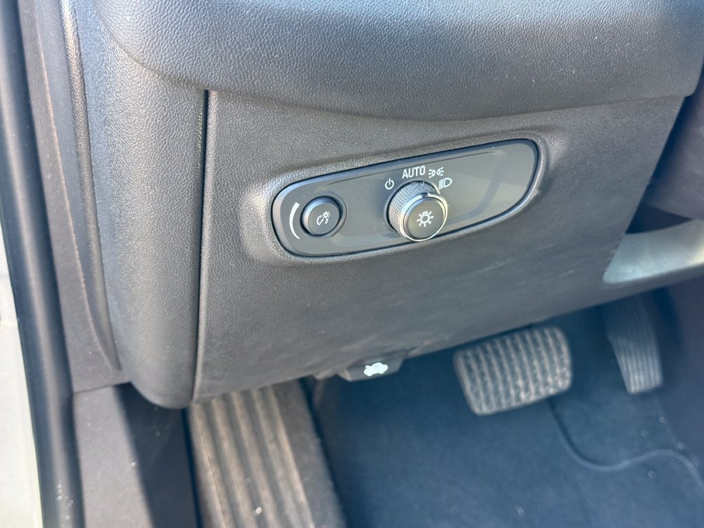 Certified 2024 Chevrolet Equinox LT AWD/4WD image 15