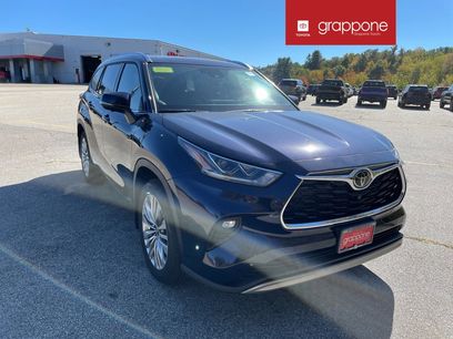New 2025 Toyota Highlander Platinum