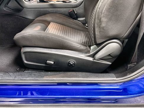 Used 2021 Dodge Challenger SXT w/ Blacktop Package image 13