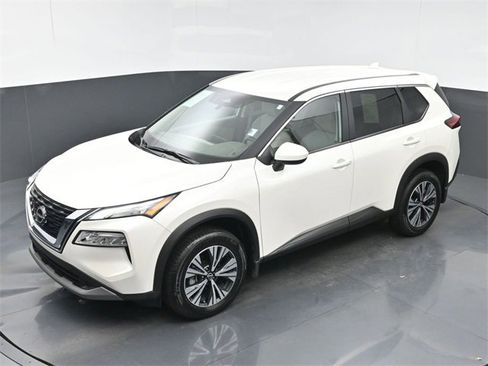 Used 2023 Nissan Rogue SV image 31
