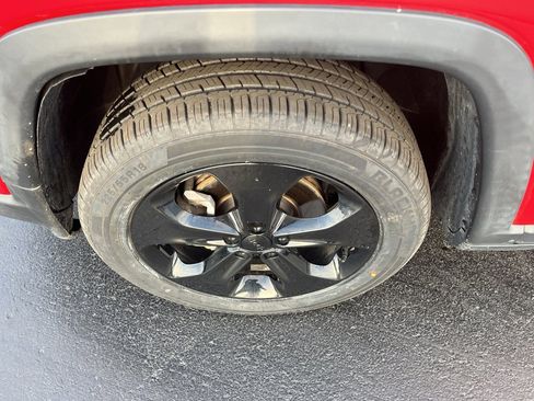 Used 2020 Jeep Compass Latitude image 35