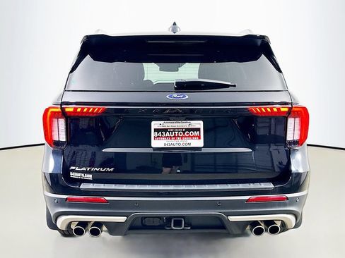 Used 2025 Ford Explorer Platinum w/ Ultimate Package RWD image 6