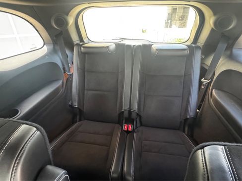 Used 2018 Dodge Durango SRT w/ Technology Group AWD/4WD image 22