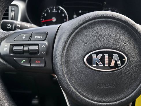 Used 2017 Kia Sorento AWD image 29