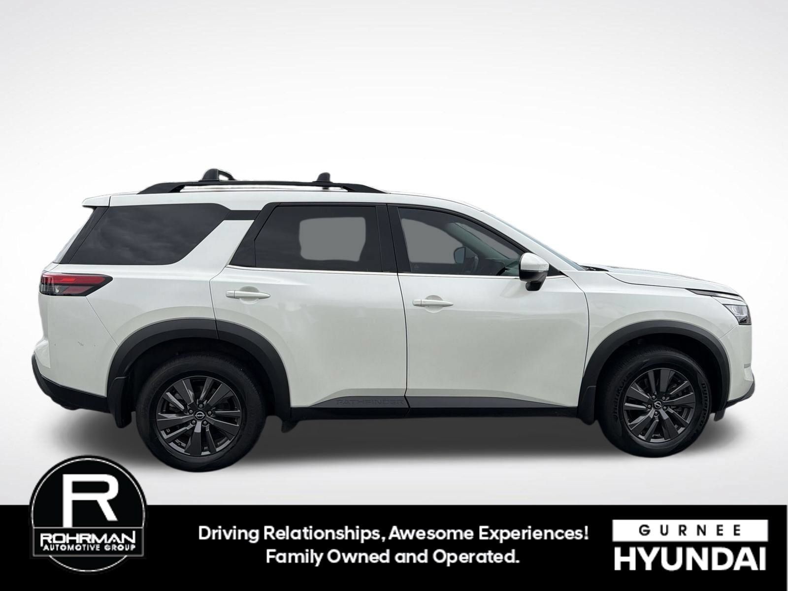 Used 2022 Nissan Pathfinder SV w/ SV Premium Package AWD/4WD image 11