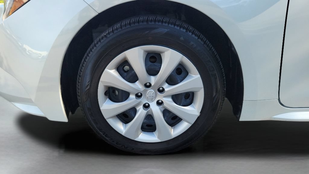 Certified 2026 Toyota Corolla LE FWD image 10