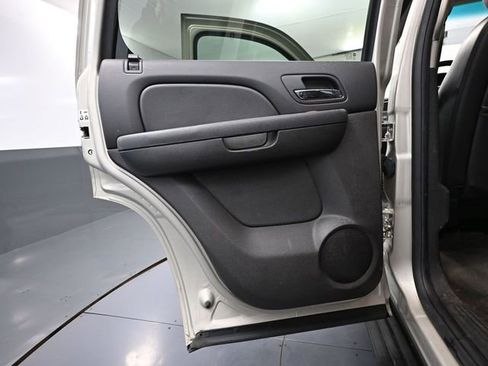 Used 2014 Chevrolet Tahoe LT w/ Luxury Package image 34