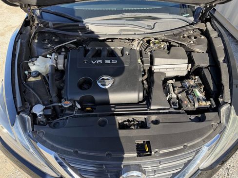 Used 2016 Nissan Altima 3.5 SL w/ 3.5 Technology Package image 19