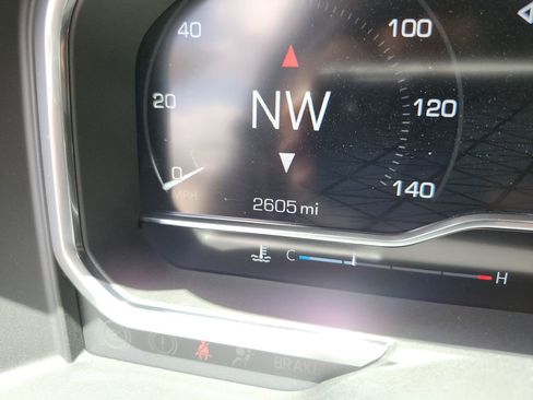 Certified 2025 GMC Sierra 2500 Denali Ultimate AWD/4WD image 34