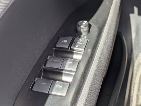 Used 2025 Toyota Camry LE image 22