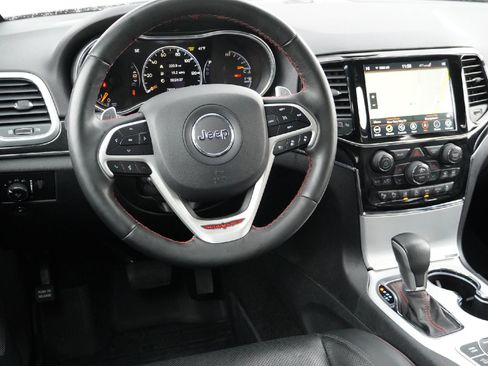 Used 2019 Jeep Grand Cherokee Trailhawk w/ Trailhawk Luxury Group image 28