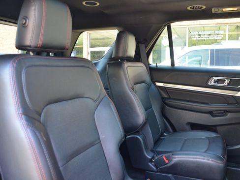 Used 2017 Ford Explorer Sport AWD/4WD image 31