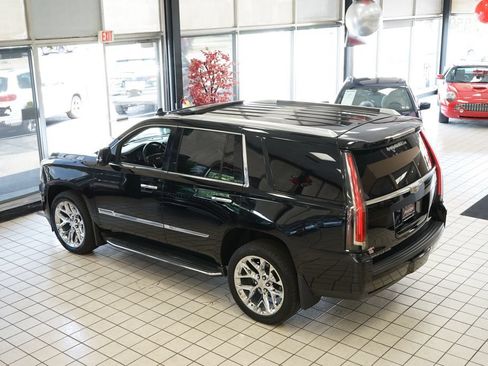 Used 2016 Cadillac Escalade Luxury AWD/4WD image 64