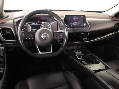 Used 2023 Nissan Rogue SL FWD image 2