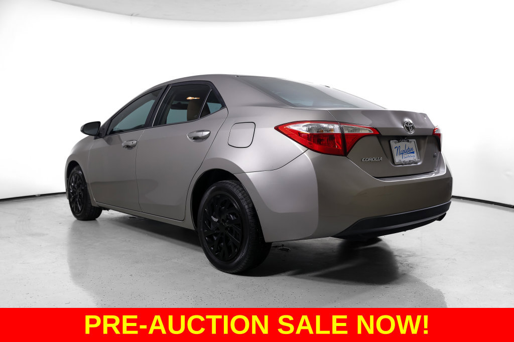 Used 2015 Toyota Corolla LE FWD image 10