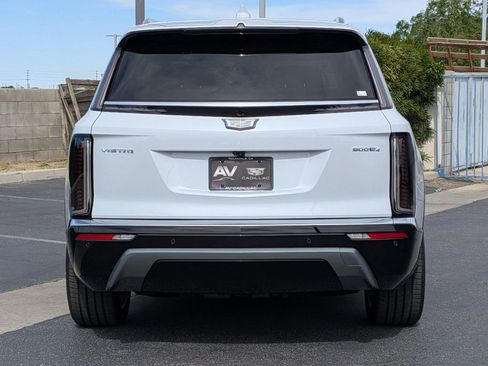 New 2026 Cadillac Vistiq Luxury image 14